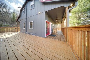 Terrace/patio - Home w/ River View & Game Room in Tidioute! (Tidioute)