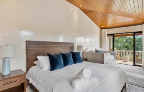 7 Schlafzimmer, Bügeleisen/Bügelbrett, Reisekinderbett, WLAN