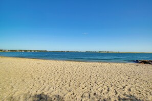 Nær stranden