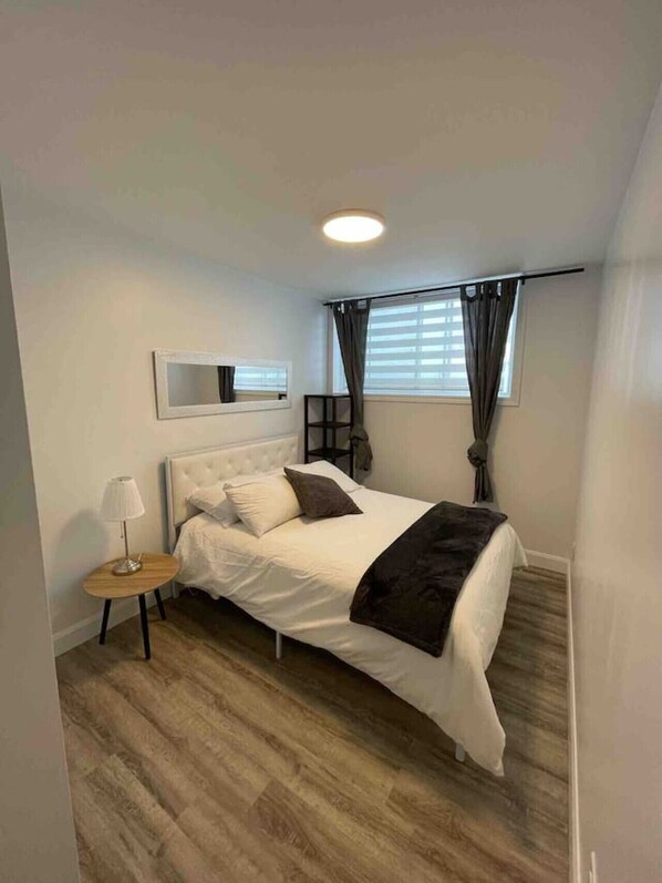 1 chambre, bureau, fer et planche à repasser, Wi-Fi
