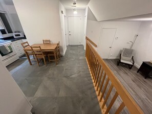 Dining - Duplex de luxe 5 chambres idéal pour les familles (Québec)