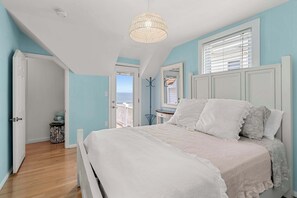 5 camere, una scrivania, Wi-Fi, lenzuola