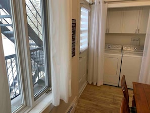 Interior - Super condo pres de la 3ème ave, bus et vieux Qc (Québec)