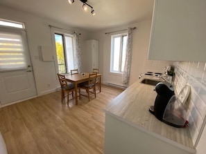 Private kitchen - Super condo pres de la 3ème ave, bus et vieux Qc (Québec)