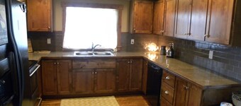 Charming apartment near Kalispell and Glacier Park, with gorgeous views.