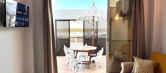 Ria Refuge - 3 mins from beach - patio - central