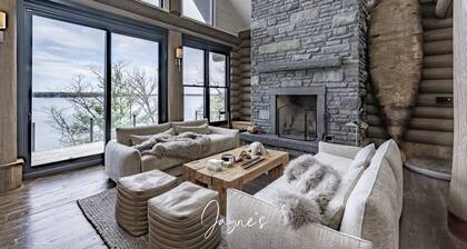 9 bed 9 bath log home on Lake Muskoka