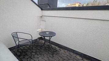 Enkeltrom – basic, balkong, bakgårdsutsikt | Balkong