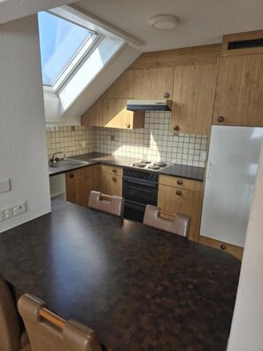 Comfort Studio Suite, Multiple Beds, Non Smoking, Kitchen | Desk, laptop workspace, travel cot, free WiFi - Landgasthof zum Zimmermann (Rapperswil-Jona)