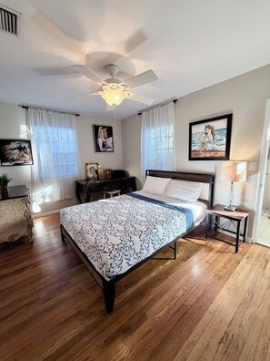 3 chambres, bureau, Wi-Fi gratuit, draps fournis