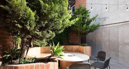 3 bed in trendy area