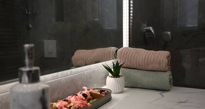 La Pastorela - Charming Retreat in Central Belgrade with Poetic, Pastoral Flair
