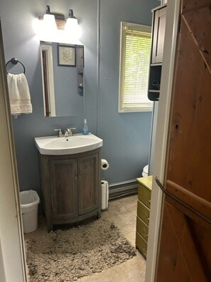 Towels, toilet paper