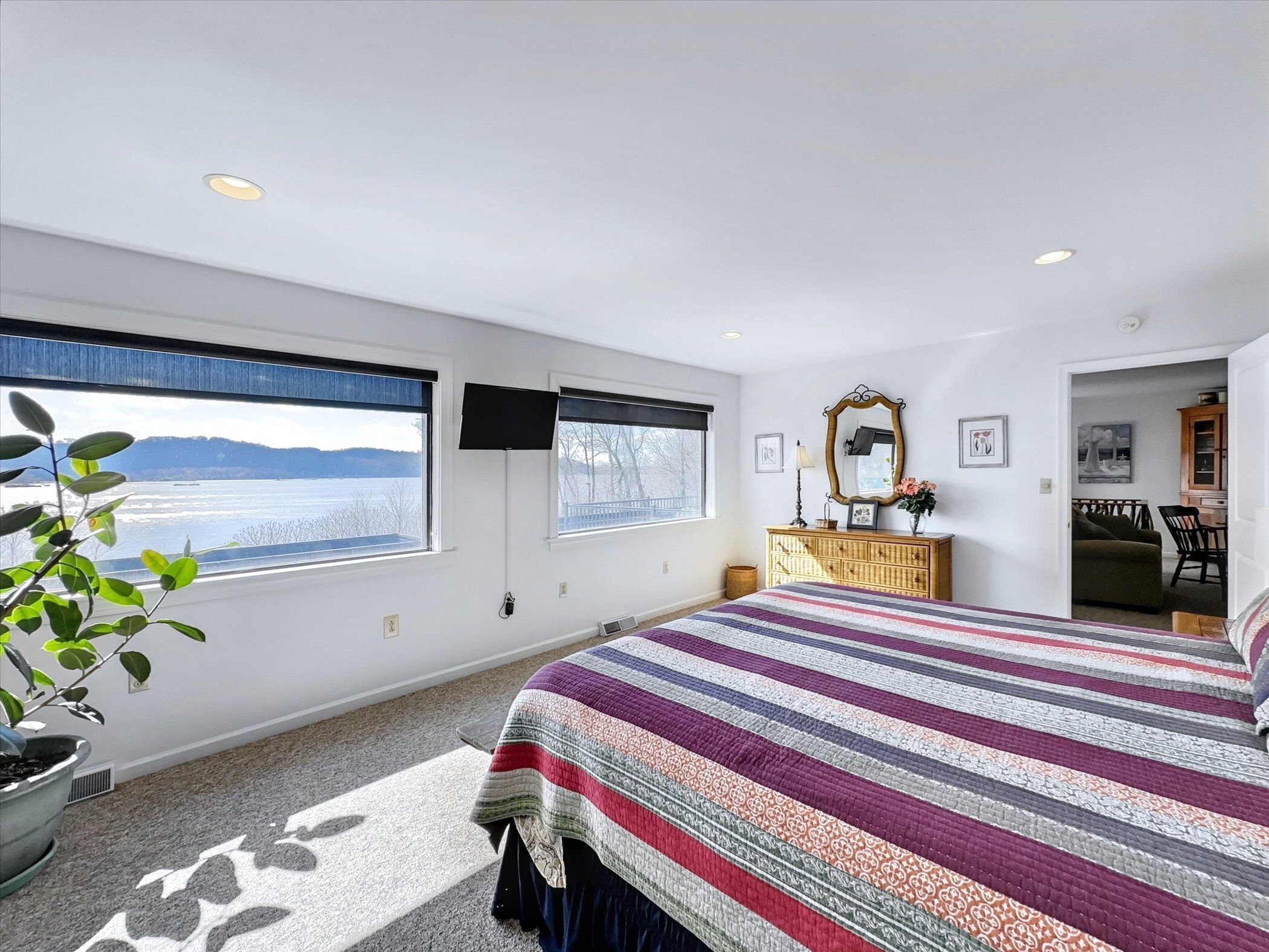 2 多间卧室、熨斗/熨衣板、免费 WiFi、床单