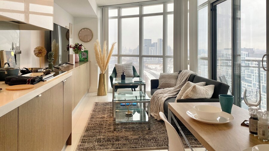The Pearl Waterfront Estate