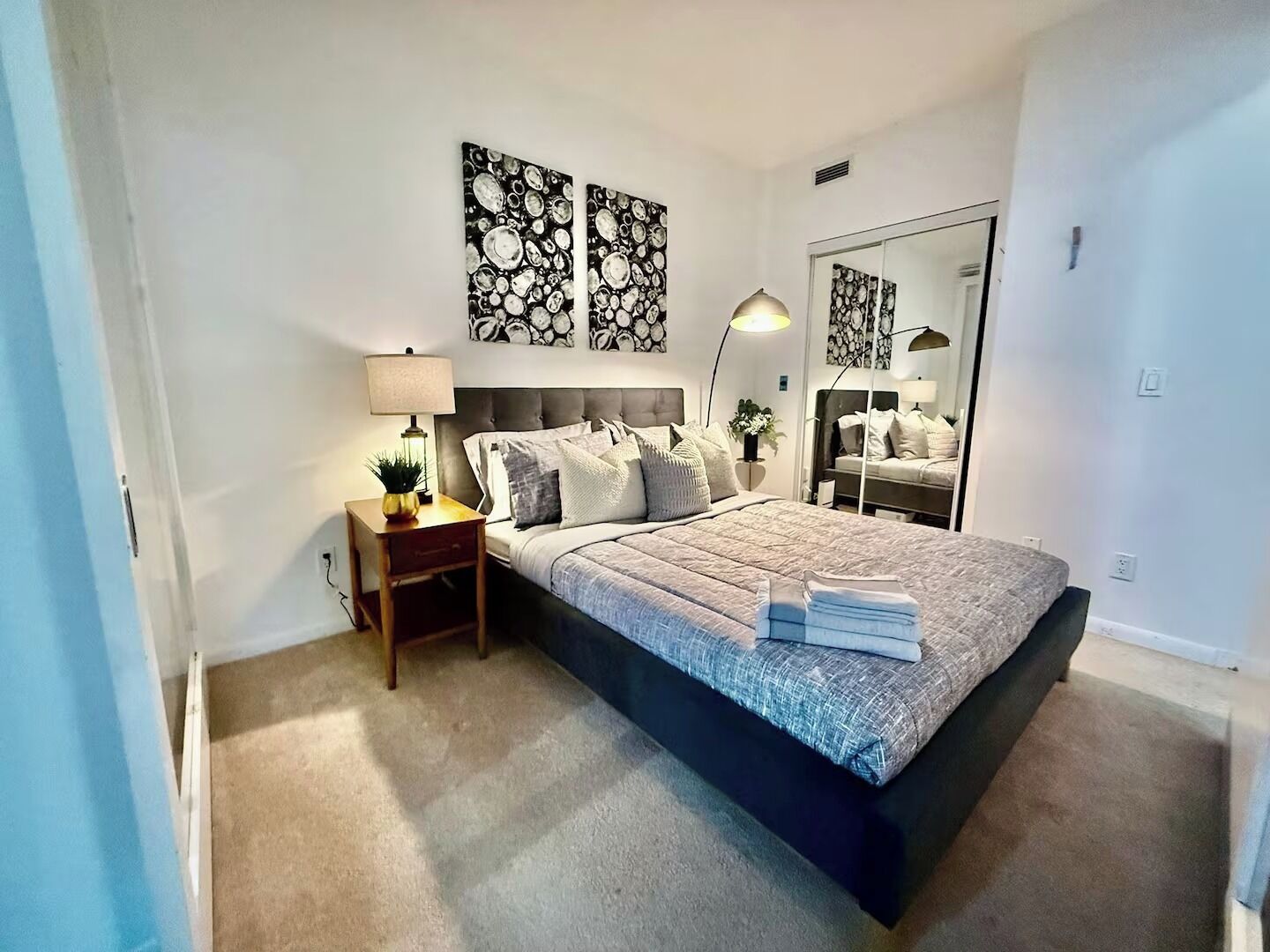 Premium bedding, iron/ironing board, free WiFi, bed sheets