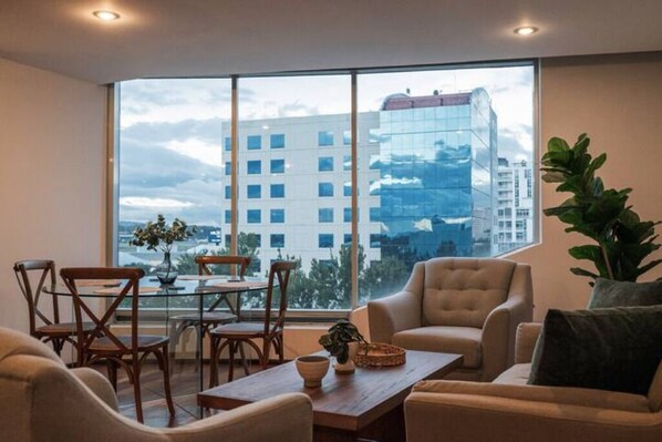 Interior - Sanctuary Near Airport (Ciudad de Guatemala)