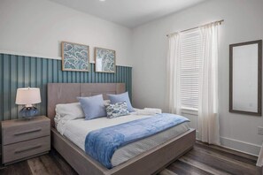 Design-Haus, Mehrere Betten, Balkon, am Strand