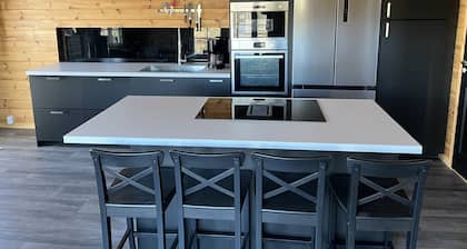 Neu gebautes blockhaus mit seeblick bei Hultsfred | SE05086