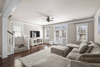 Modern 3 Bed 3.5 Bath in uptown Charlotte in the heart of it all.