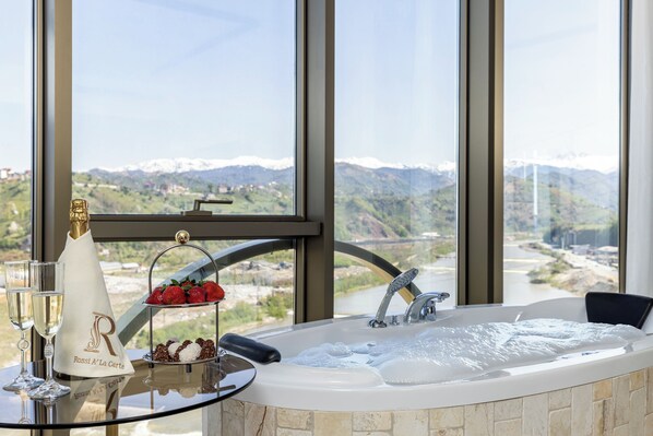 Deluxe Room, Sea View | In-room safe, desk, laptop workspace, iron/ironing board