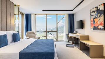 Habitación estándar con 1 cama doble o 2 individuales, vistas al mar | Caja fuerte, escritorio, espacio para trabajar con un portátil