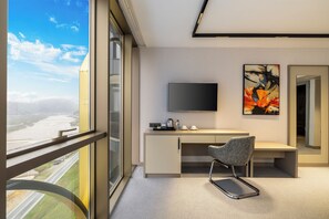 Chambre Standard double ou avec lits jumeaux, vue sur la mer | Coffre-fort pour ordinateur portable, fer et planche à repasser