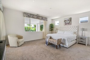 4 Schlafzimmer, Schreibtisch, kostenloses WLAN, Bettwäsche