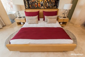 1 bedroom, iron/ironing board, free WiFi, bed sheets - Exclusive studio in Garza Blanca: luxury and comfort in front of the sea. (Puerto Vallarta)