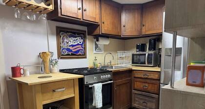 Cozy 1BR Private Unit w/ Patio & Parking