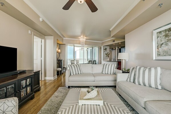 Älytelevisio, pöytäjalkapallopöytä, pöytätennispöytä