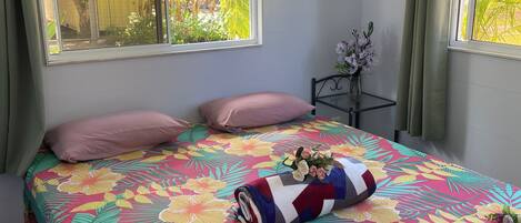 2 多间卧室、WiFi、床单