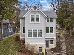 Exterior - Lake House-Kayaks/Paddle Boards/Private Pier (Plymouth)