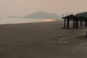 Beach - Fallen Bay (Shengsi)