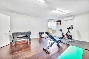 Gym - Austin Getaway w Pool Hot Tub Games More (Lakeway)