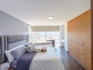1 bedroom, iron/ironing board, WiFi - LUXURY SUITE (Quito)