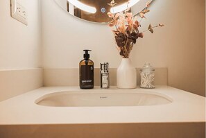 Towels, soap, toilet paper - Z10 - central, w/pool 10% discount longst (Ciudad de Guatemala)