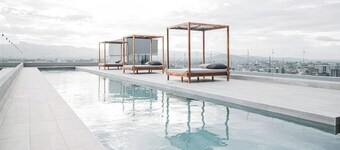 Z10 - central, w/pool 10% discount longst