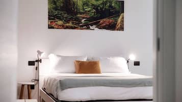 Zimmersafe, Bügeleisen/Bügelbrett, kostenloses WLAN, Bettwäsche