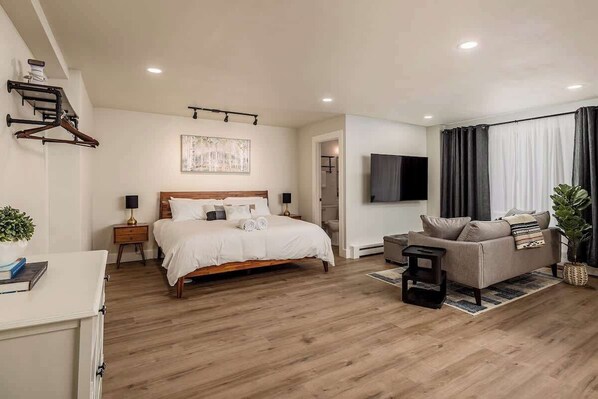 アイロン / アイロン台、WiFi、ベッドシーツ