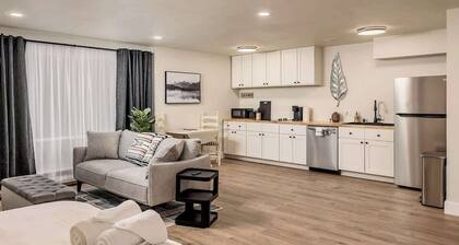 Downtown City Studio - King bed