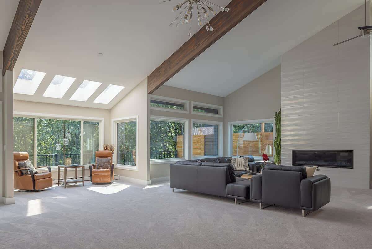 TV, fireplace, offices