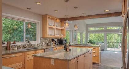 Anchorage Grand Home Downtown