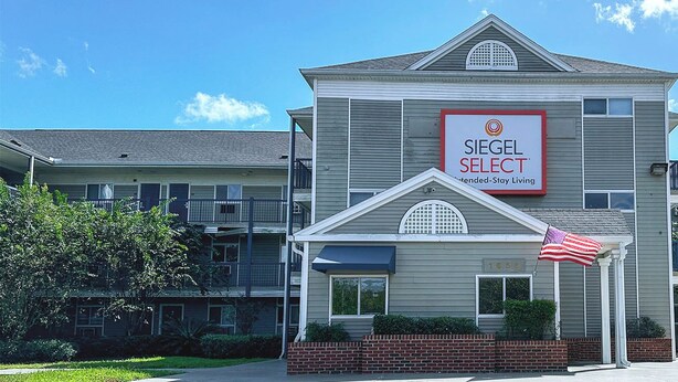 Front of property - Siegel Select Orange Park (Orange Park)