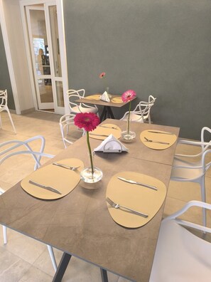 Free daily buffet breakfast  - HrD Luxury rooms (Palermo)