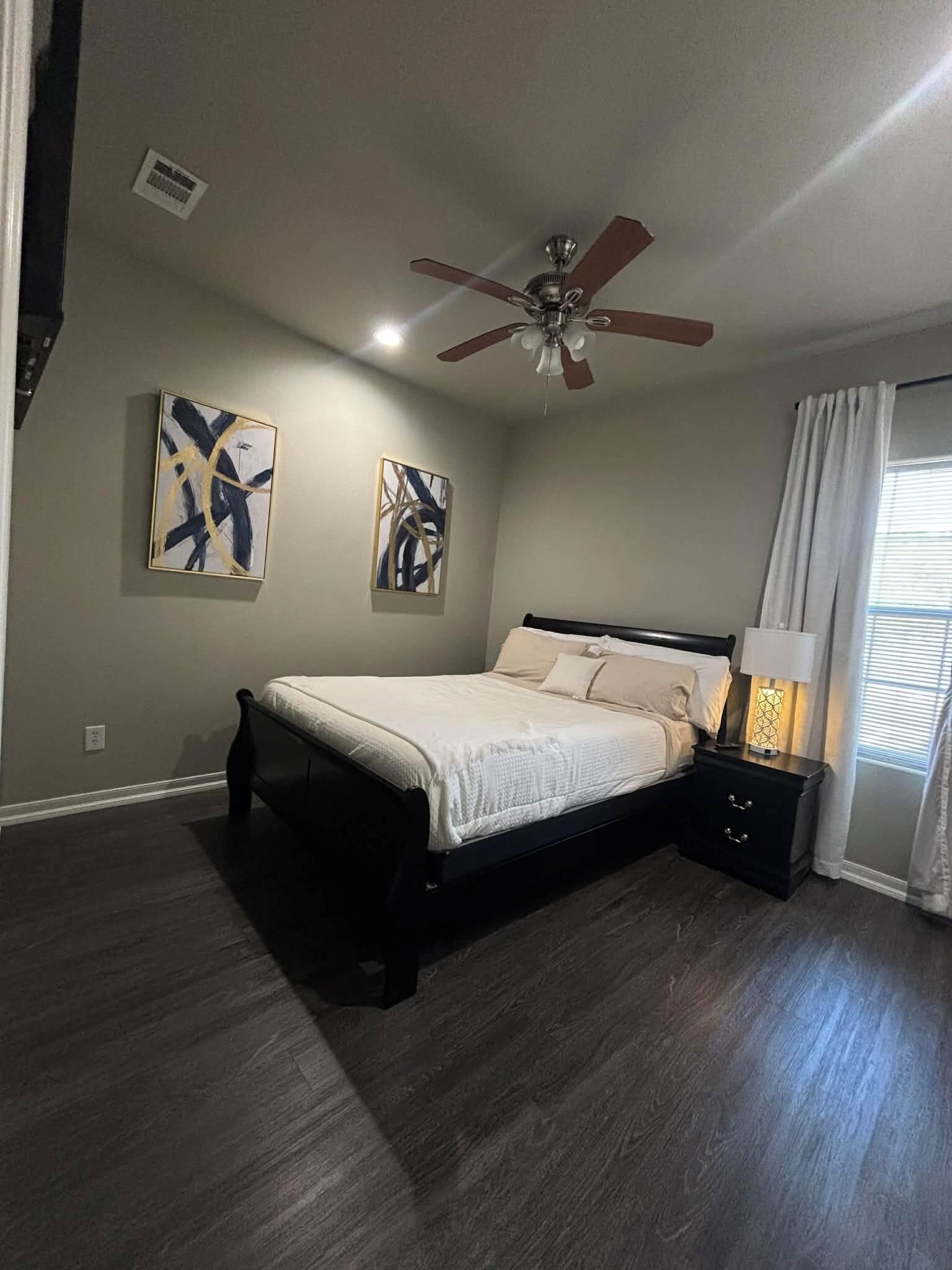 1 bedroom, iron/ironing board, free WiFi