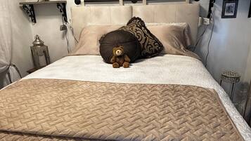 1 bedroom, iron/ironing board, travel crib, free WiFi