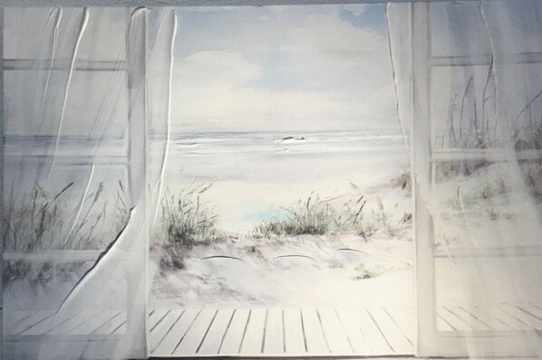 Interior - Victoria Cellars. Cozy 1-brm apt. in amazing Medford. WiFi, AC, Secluded. (Medford)