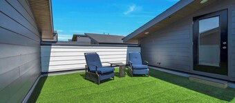 Uptown Escape l Stylish Stay near Downtown Dallas