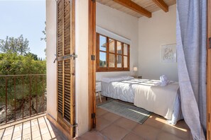 2 chambres, fer et planche à repasser, Wi-Fi gratuit, draps fournis